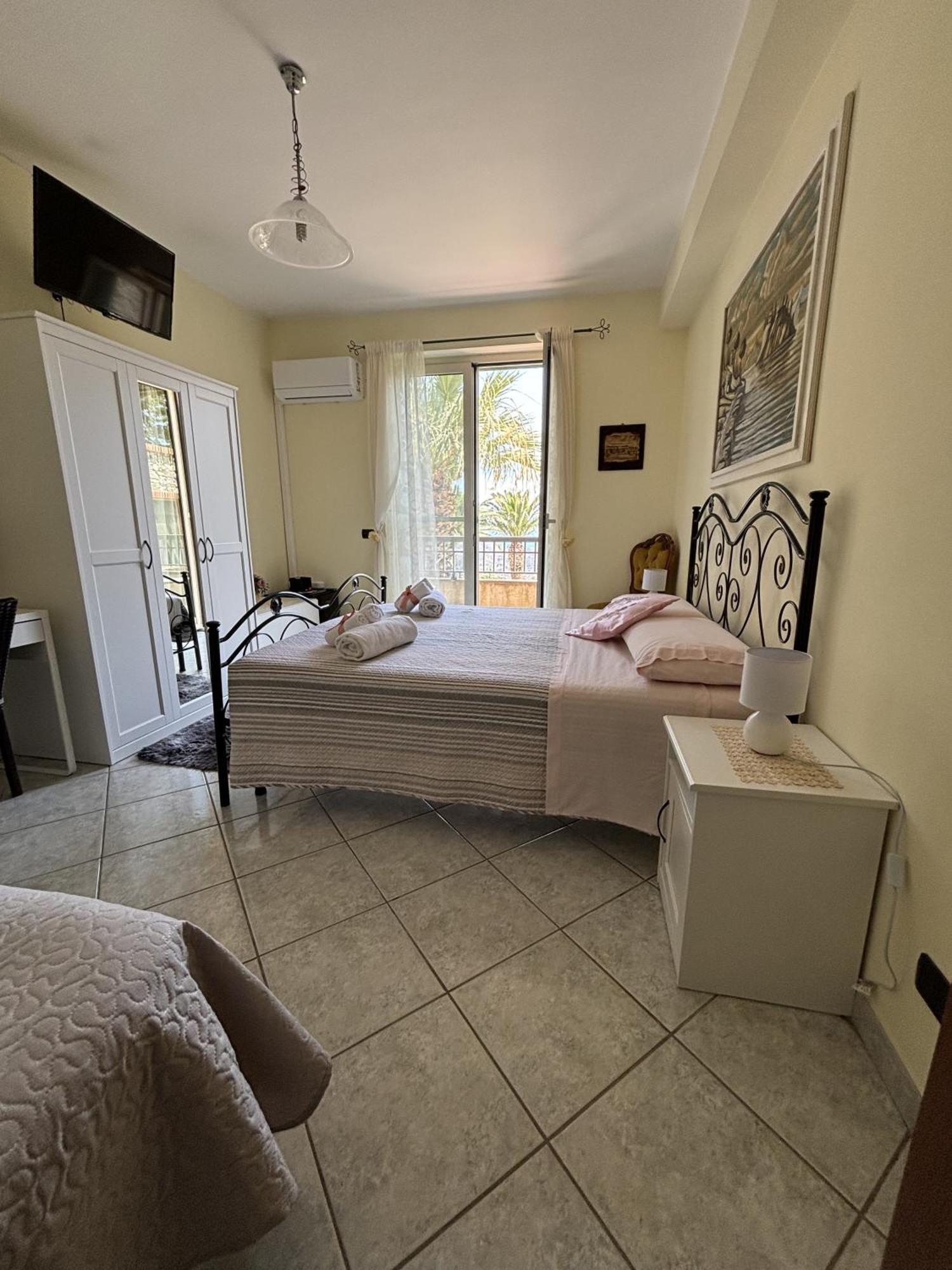 B&B Villa Alba Mesyna Zewnętrze zdjęcie